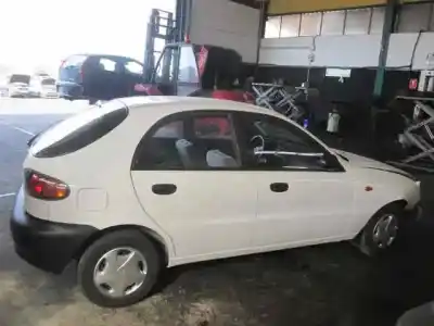 Veicolo di demolizione daewoo lanos 1.4 cat dell'anno 2002 alimentato a13sms