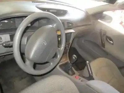 Scrapping Vehicle renault laguna ii (bg0) 1.9 dci diesel of the year 2003 powered f9q c7