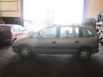 Veicolo di demolizione opel zafira a 2.0 di 16v dell'anno 1999 alimentato x20dtl