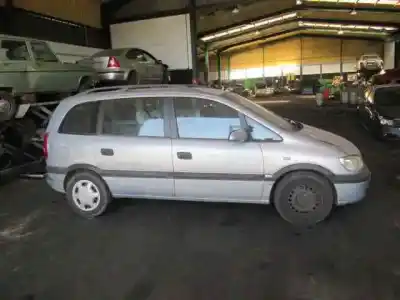 Veicolo di demolizione opel zafira a 2.0 di 16v dell'anno 1999 alimentato x20dtl
