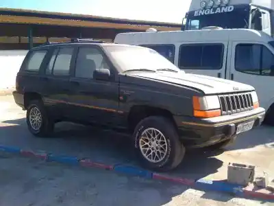 Vehículo de desguace CHRYSLER JEEP CHEROKEE 2.4 del año 2001 con motor SIN CODIGO