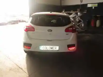 Véhicule à la ferraille KIA CEE´D 1.4 CRDi CAT de l'année 2016 alimenté D4FC