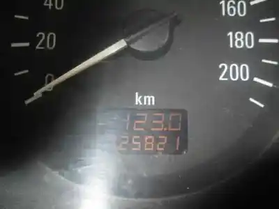 Veículo de Sucata opel corsa c essentia do ano 2004 alimentado z13dt