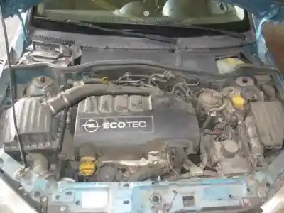 Veículo de Sucata opel corsa c essentia do ano 2004 alimentado z13dt