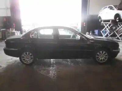 Veículo de Sucata jaguar x-type i (x400) 2.5 v6 a las 4 ruedas do ano 2002 alimentado xb