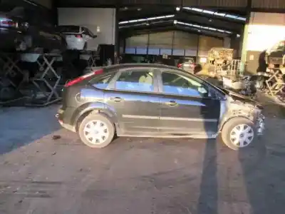 Veículo de Sucata ford focus berlina (cap) trend do ano 2005 alimentado kkda