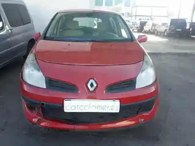 Veicolo di demolizione RENAULT CLIO III Confort Expression dell'anno 2006 alimentato K9K T7
