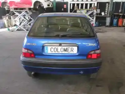 Véhicule à la ferraille citroen saxo 1.5 diesel de l'année 1998 alimenté vjz