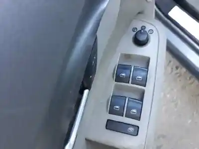 Veículo de Sucata audi a4 berlina (8e) 2.0 tdi 16v (103kw) do ano 2005 alimentado blb