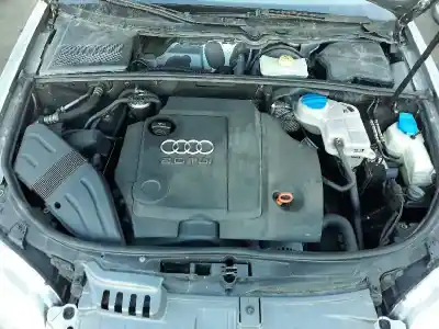 Veículo de Sucata audi a4 berlina (8e) 2.0 tdi 16v (103kw) do ano 2005 alimentado blb