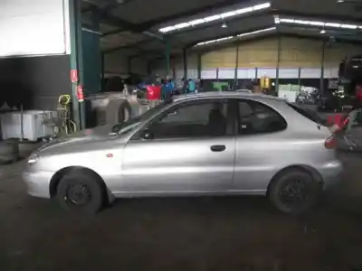 Veículo de Sucata daewoo lanos cool do ano 2000 alimentado l13