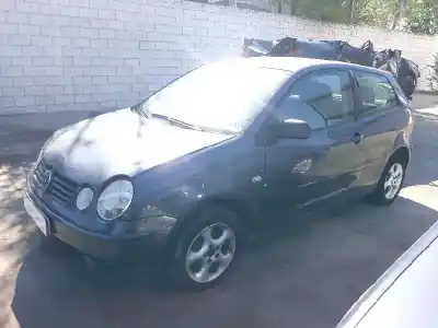 Veículo de Sucata volkswagen polo (9n1) 1.4 16v do ano 2002 alimentado aua