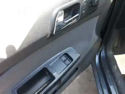 Veículo de Sucata volkswagen polo (9n1) 1.4 16v do ano 2002 alimentado aua