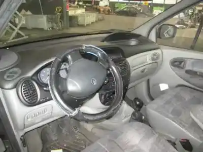 Scrapping Vehicle renault scenic rx4 (ja0) 1.9 dci salomon of the year 2000 powered f9q740