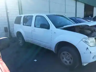 Veículo de Sucata nissan pathfinder (r51) 2.5 dci xe do ano 2007 alimentado yd25