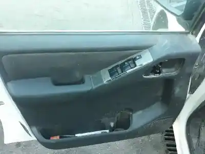 Veículo de Sucata nissan pathfinder (r51) 2.5 dci xe do ano 2007 alimentado yd25