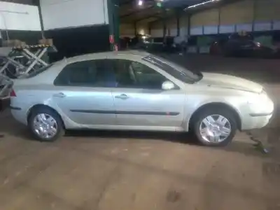 Veicolo di demolizione renault laguna ii (bg0) expression dell'anno 2003 alimentato f9q c7