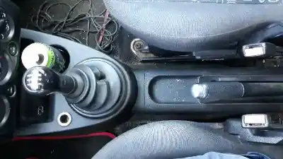 Veículo de Sucata ford fusion (cbk) trend do ano 2005 alimentado f6ja