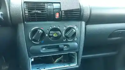 Veículo de Sucata opel corsa a 1.2 do ano 1997 alimentado x12sz