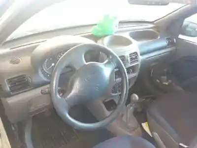 Здавання транспортного засобу renault clio ii fase i (b/cbo) 1.2 року 1998 потужний d7f 40kw