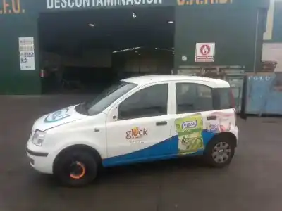 Veículo de Sucata fiat panda (169) 1.3 16v jtd dynamic do ano 2010 alimentado 188a8000