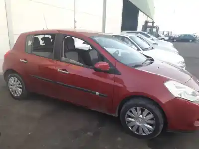 Veículo de Sucata renault clio iii expression do ano 2009 alimentado k9k t7