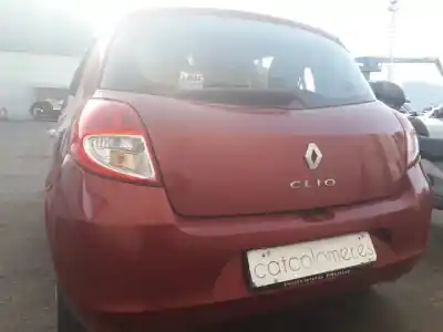 Veículo de Sucata renault clio iii expression do ano 2009 alimentado k9k t7