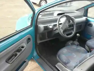 Veicolo di demolizione renault twingo (co6) 1.3 (c063/64) dell'anno 1994 alimentato c3g
