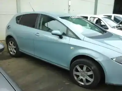Veicolo di demolizione seat leon (1p1) 1.9 tdi dell'anno 2006 alimentato bxe