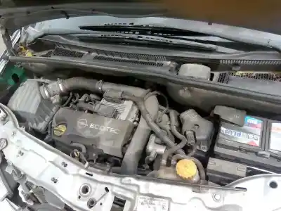 Veicolo di demolizione opel meriva blue line dell'anno 2004 alimentato z17dth