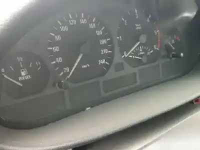 Veículo de Sucata bmw serie 3 berlina (e46) 2.0 16v diesel cat do ano 2000 alimentado 204d1