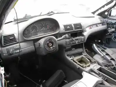 Veículo de Sucata bmw serie 3 berlina (e46) 2.0 16v do ano 2002 alimentado n42b20a