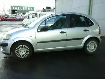Veículo de Sucata citroen c3 1.4 do ano 2004 alimentado kfv