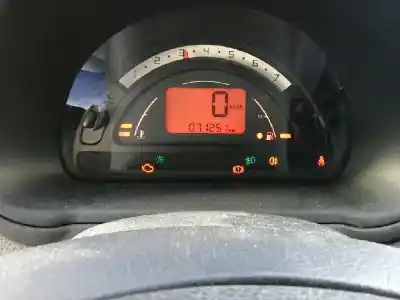 Veículo de Sucata citroen c3 1.4 do ano 2004 alimentado kfv