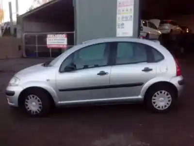 Veículo de Sucata citroen c3 1.4 hdi exclusive do ano 2003 alimentado 8hx