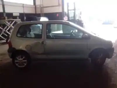 Veículo de Sucata renault twingo (co6) 1.2 alize do ano 2001 alimentado d4f a7