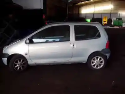 Veículo de Sucata renault twingo (co6) 1.2 alize do ano 2001 alimentado d4f a7