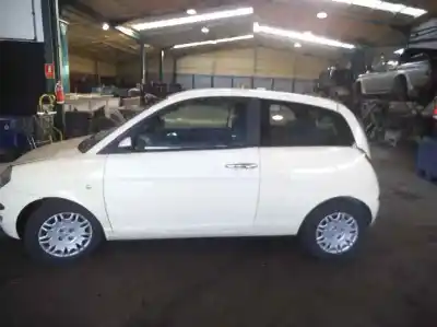 Veicolo di demolizione lancia ypsilon (101) 1.2 8v dell'anno 2004 alimentato 188a5000