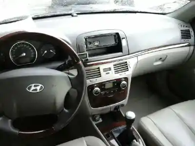 Veículo de Sucata hyundai sonata (nf) 2.4 do ano 2006 alimentado g4kc