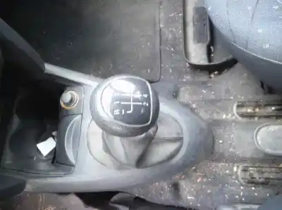 Здавання транспортного засобу renault clio ii fase ii (b/cb0) expression року 2002 потужний d4f b7