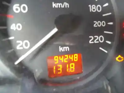Здавання транспортного засобу renault clio ii fase ii (b/cb0) expression року 2002 потужний d4f b7