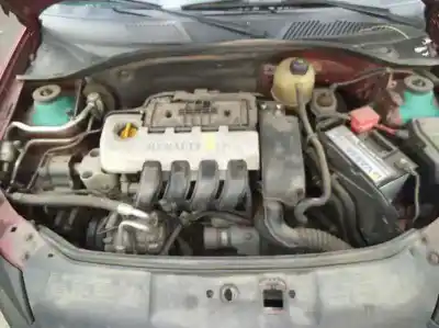 Здавання транспортного засобу renault clio ii fase ii (b/cb0) expression року 2002 потужний d4f b7