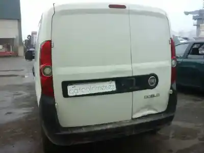 Veículo de Sucata fiat doblo cargo basis kasten do ano 2011 alimentado 199a3000