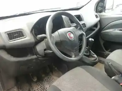 Veículo de Sucata fiat doblo cargo basis kasten do ano 2011 alimentado 199a3000