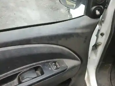 Veículo de Sucata fiat doblo cargo basis kasten do ano 2011 alimentado 199a3000