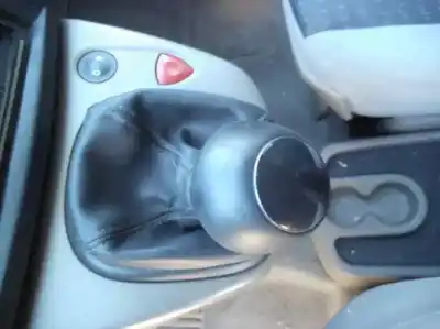 Здавання транспортного засобу renault scenic ii confort dynamique року 2004 потужний f9q d8