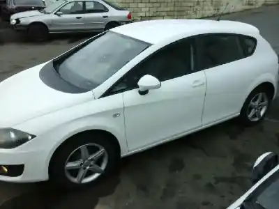 Veículo de Sucata seat leon (1p1) reference copa do ano 2010 alimentado bxf