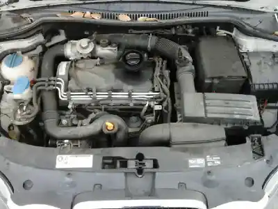 Veículo de Sucata seat leon (1p1) reference copa do ano 2010 alimentado bxf