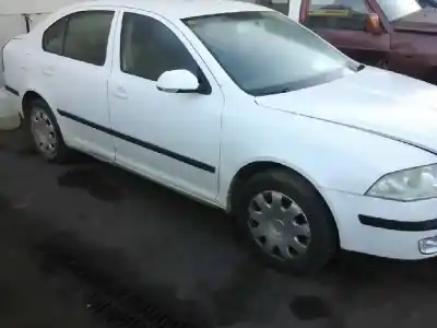 Veicolo di demolizione skoda octavia berlina (1z3) trend dell'anno 2006 alimentato bxe