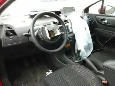 Veicolo di demolizione citroen c4 coupe vtr dell'anno 2010 alimentato 9hx